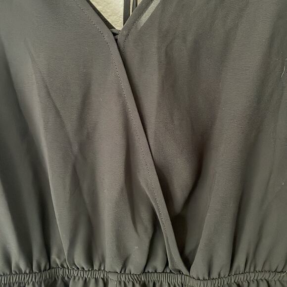 ASTR Black Romper S Lined Sleeveless Ruffle Hem Faux Wrap Wide Leg Plunge V - Picture 3 of 6